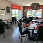 Hotel Le Logis De La Lys 3*
