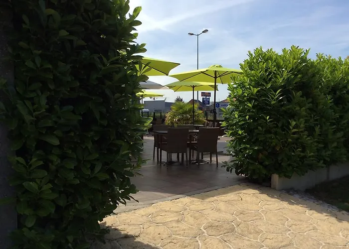 Le Logis De La Lys Hotel 3*