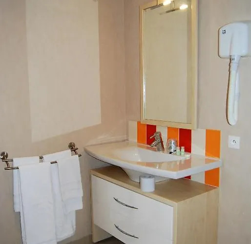 Hotel Le Logis De La Lys Aire-sur-la-Lys